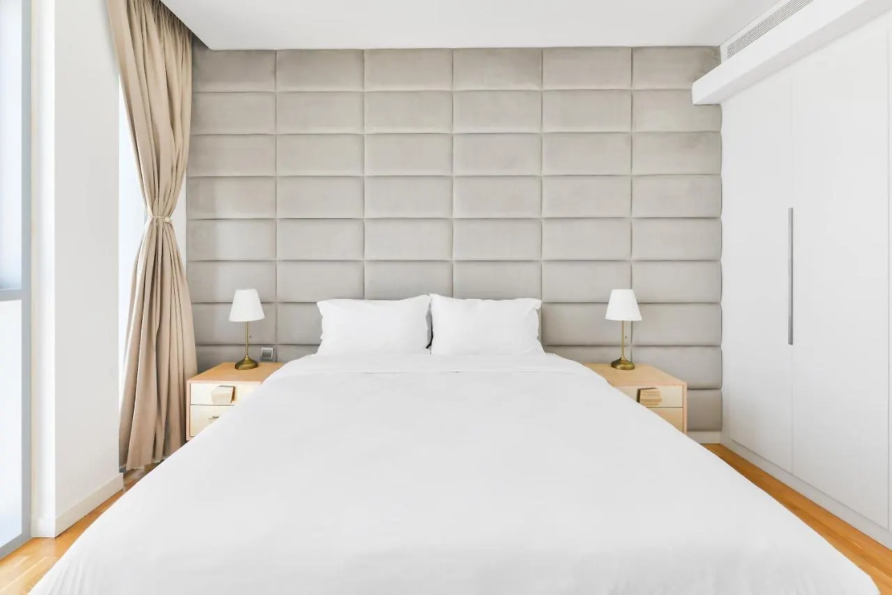 Lavish & Equipped Oceanfront 2 Bedroom Facing Ain Dubai Apartment