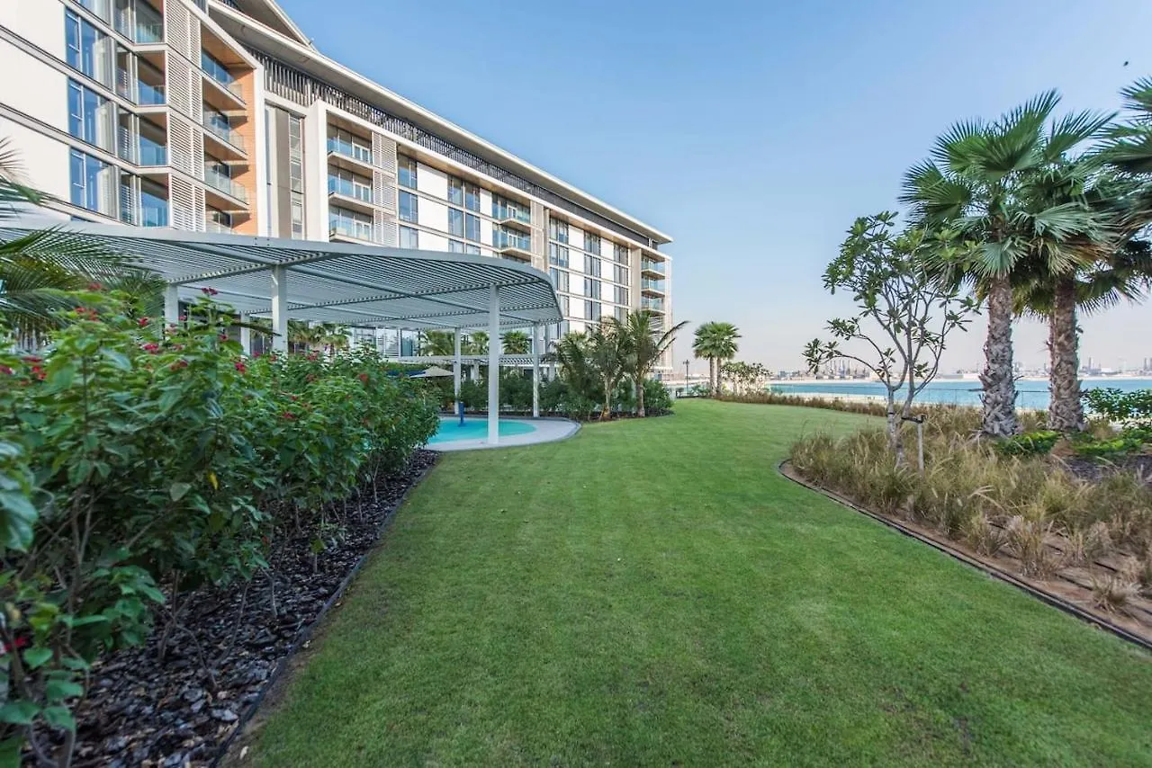 Lavish & Equipped Oceanfront 2 Bedroom Facing Ain Dubai