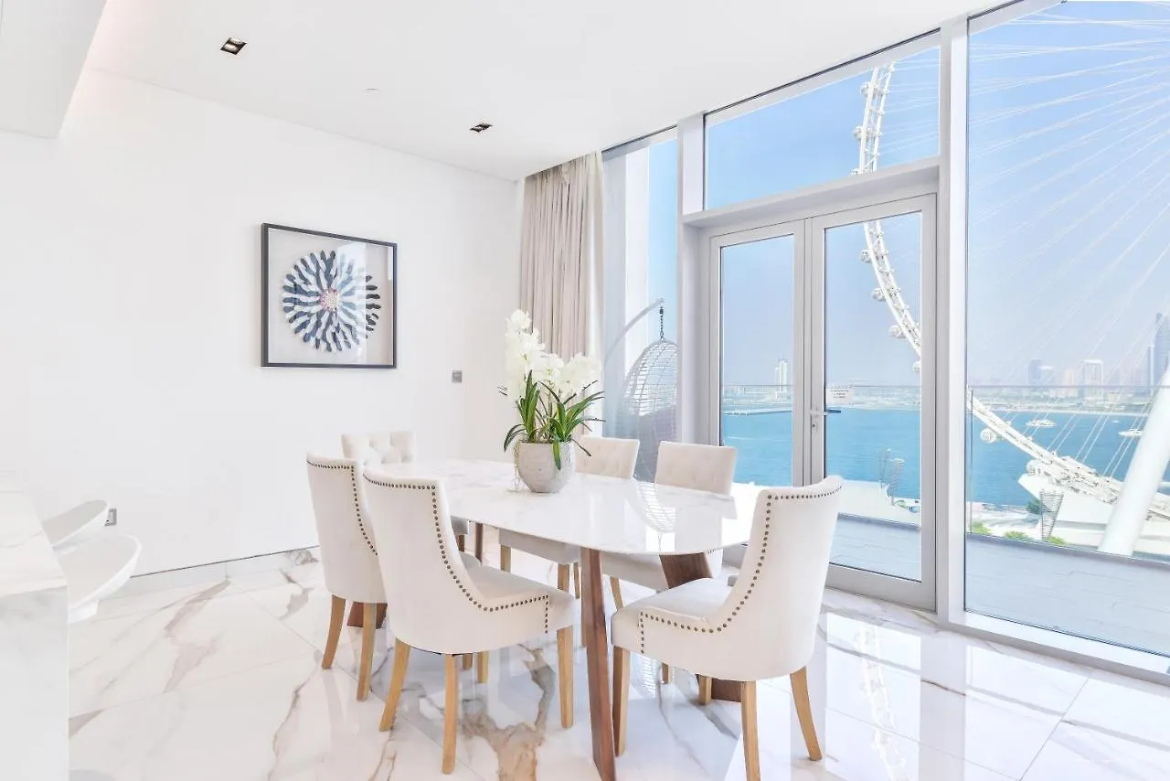 Lavish & Equipped Oceanfront 2 Bedroom Facing Ain Dubai